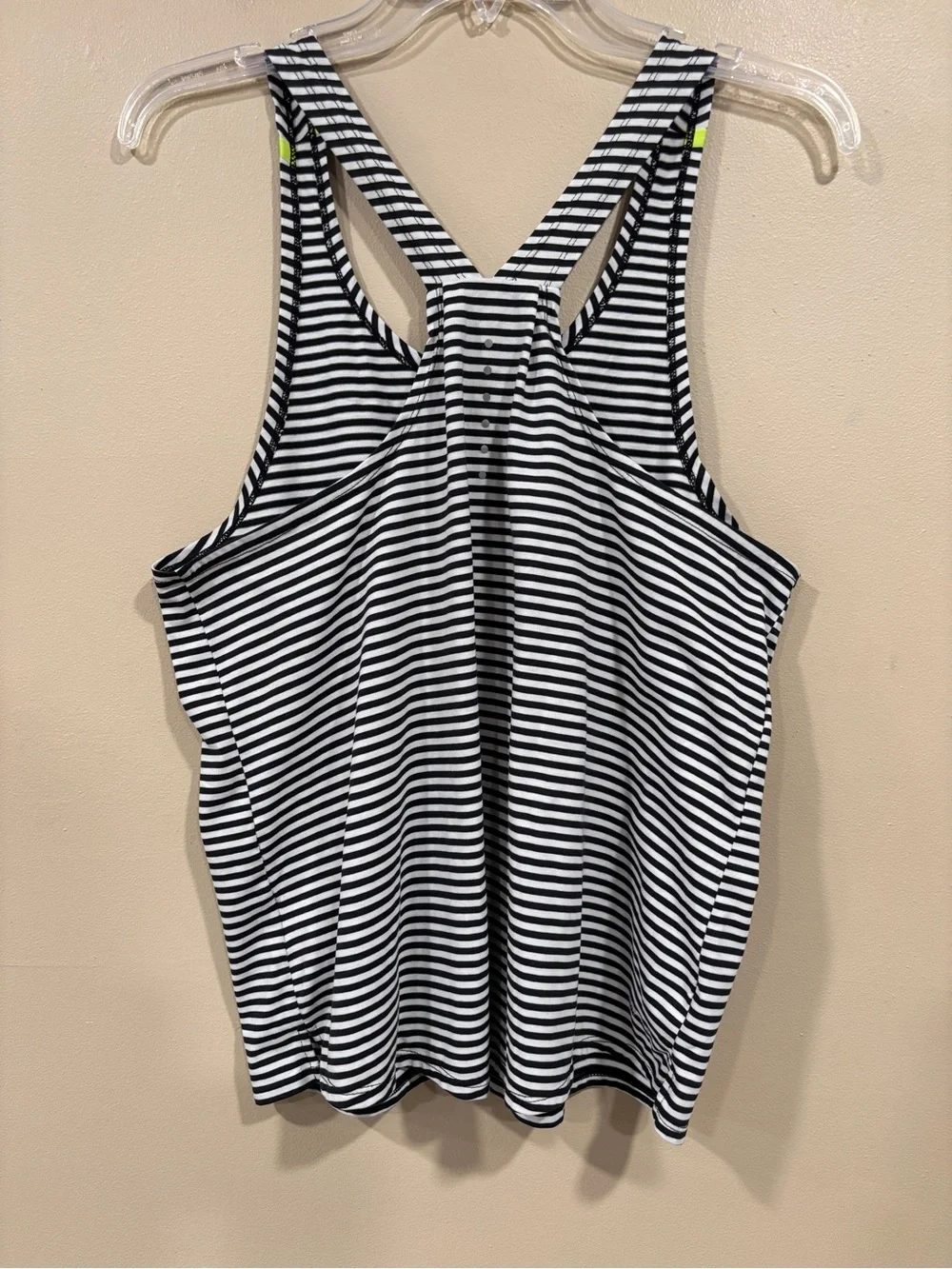 Nike Women’s Regular Dri-Fit Black & White Striped Tank Size M